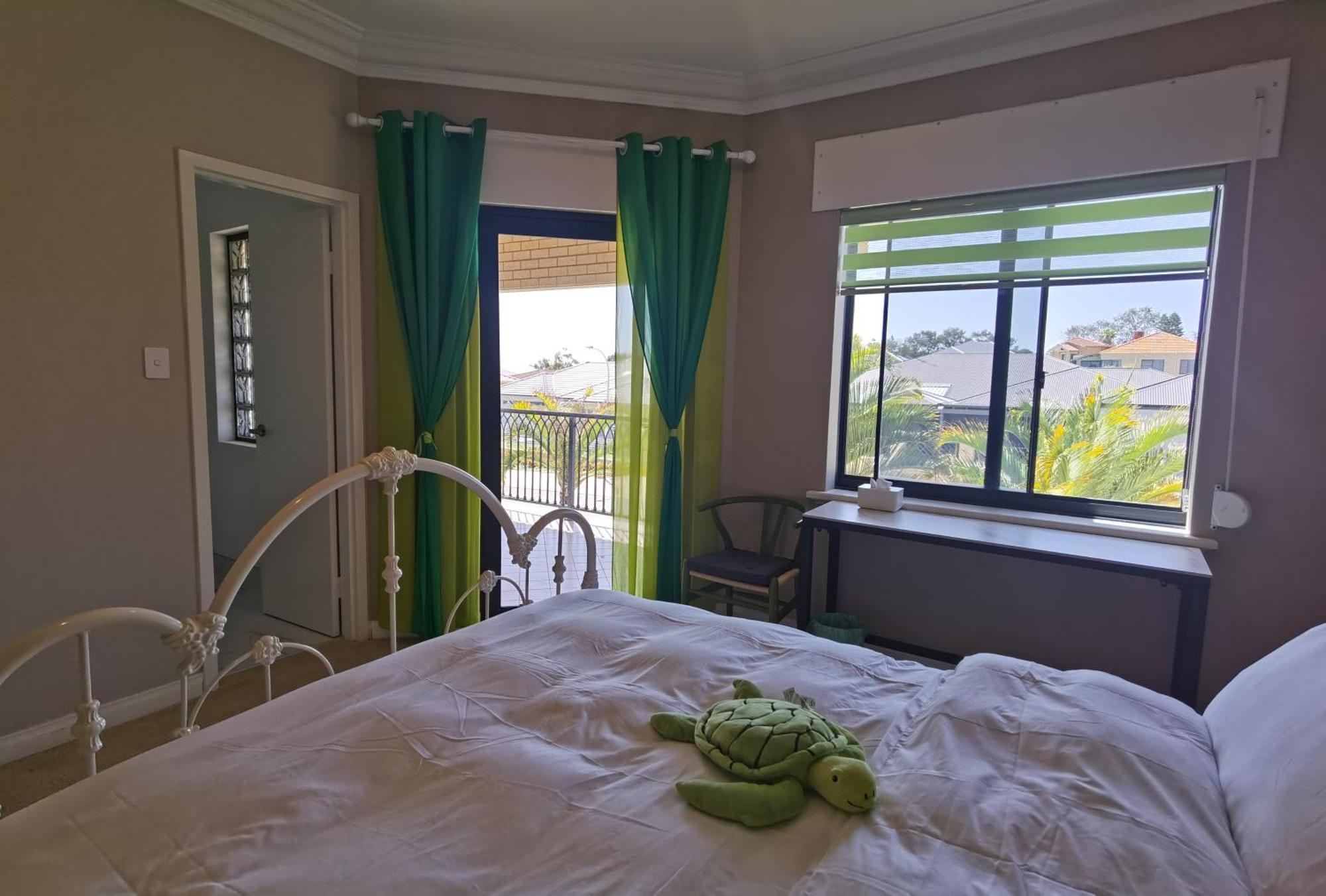 דירות פרת'' Sunny Ocean View Retreat מראה חיצוני תמונה